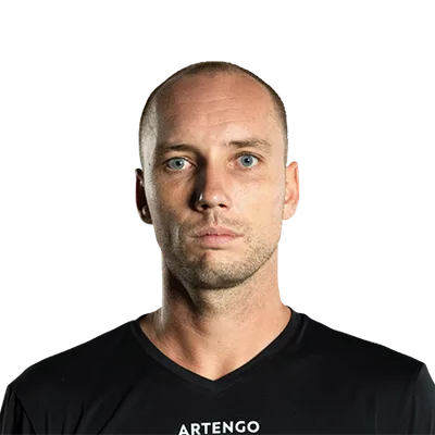 Steve Darcis